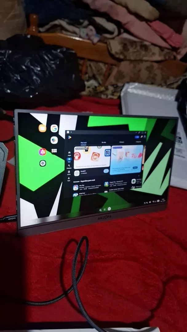Foto de cliente 10 do monitor portátil